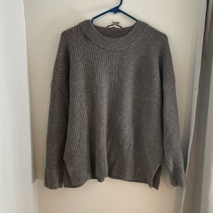 Everlane premium cashmere crewneck sweater